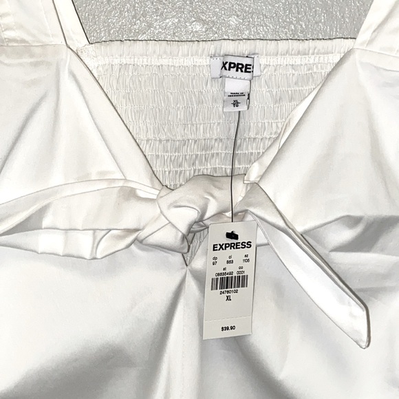 Express NWT Size XL White Sleeveless Square Neck Crop Top 3245 - Picture 3 of 9
